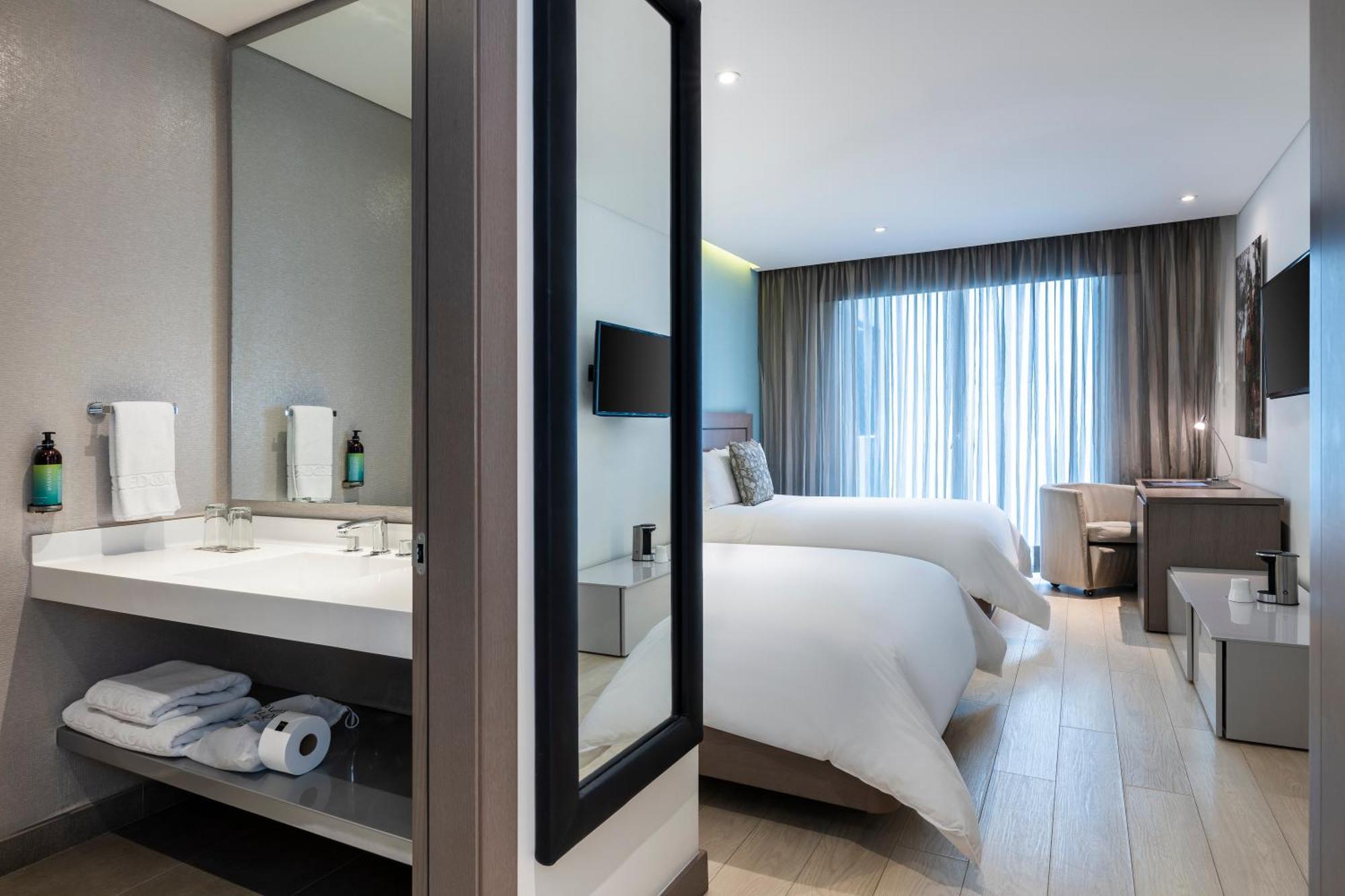 Hotel 100 Luxury Suites By Preferred Богота Экстерьер фото Deluxe Room